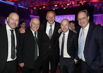 Sportgala 2019 der Salzburger Nachrichten, Ehrenpreis fürs Lebenswerk: Von links Walter Lechner jun., Walter Lechner, Hans Joachim Stuck, Robert Lechner und Gerhard Kuntschik