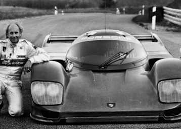 Hans-Joachim Stuck 1994 beim ersten Test des Dauer-Porsche 962