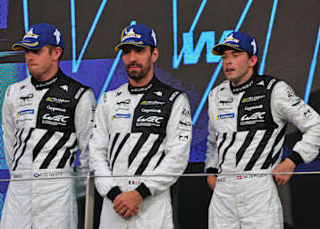 Mikkel Jensen (re.) auf dem Podium mit Paul di Resta und Jean-Eric Vergne