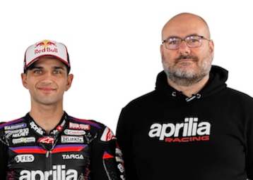 Technik-Chef Sterlacchini an der Seite von Werksfahrer Jorge Martin