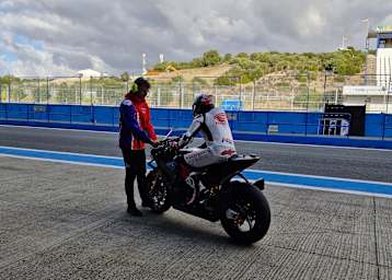 Jonathan Rea erstmals auf der Honda Fireblade