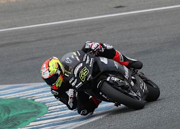 Philipp Öttl auf seiner Ducati Panigale V2