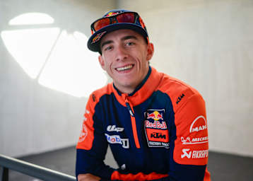 Pedro Acosta besucht das KTM-Werk in Mattighofen