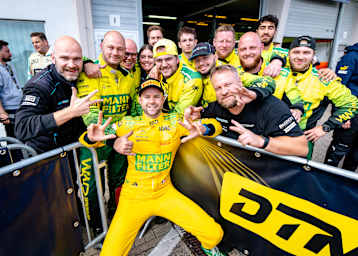 Jules Gounon mit seinem WINWARD Racing-Team