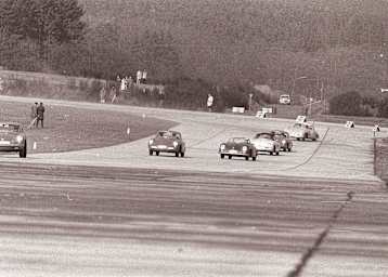 Porsche Super 90-Klasse 1960:  Amateure kämpfen in Pferdsfeld um den Sieg 