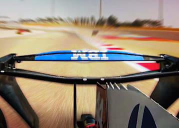 Oberes Heckflügel-Element am Ferrari: um 180 Grad gedreht