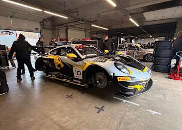 Alessandro Ghiretti startet im Porsche 911 GT3 R von Boutsen VDS