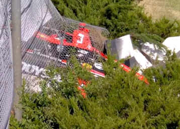 Scott McLaughlin durchbricht den Fangzaun