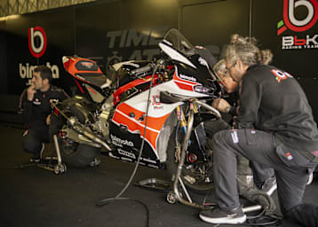 Fünf Bimota KB998 sahen wir noch nie gleichzeitig auf der Strecke