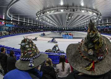 Die bayerischen Fans hoffen in Heerenveen auf eine Überraschung