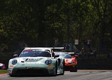 Lionspeed GP gewinnt den zweiten Lauf in Brands Hatch