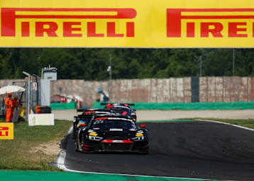 Tresor Attempto Racing gewinnt Crashderby in Monza