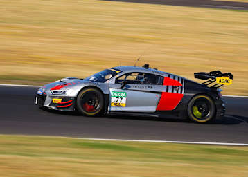 Der HGL Racing Audi steht auf der Pole-Position
