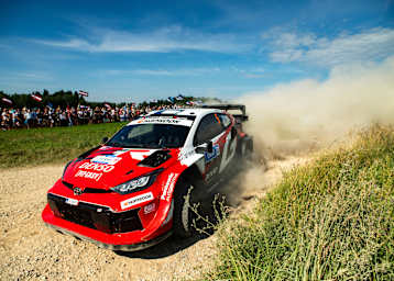 Toyota-Youngster Sami Pajari führt die Rallye Estland an
