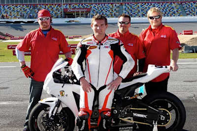 Aaron Gobert und das Trifolgio Racing Team.