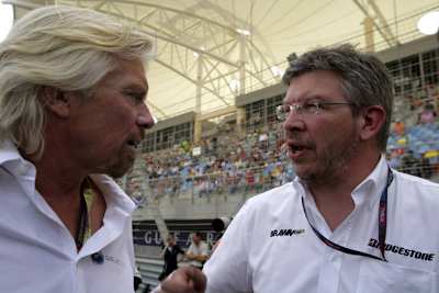 Richard Branson (li.) und Ross Brawn