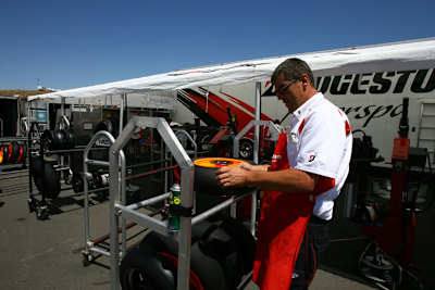 Bridgestone: Harte Reifen für den Sachsenring