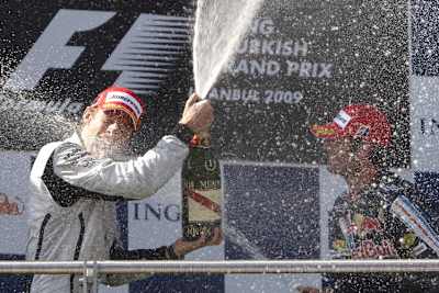 Button-Festspiele sollen in England weiter gehen 