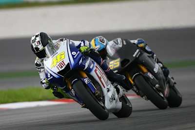 Sepang-Tests 2009: Capirossi dicht hinter Rossi