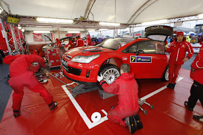 Novikov übernimmt in Citroën C4 das Steuer von Atkinson