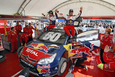 Citroën freut sich über den 50. Sieg von Loeb