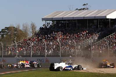 Spektakel in der ersten Kurve des Australien-GP