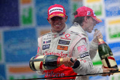 Hamilton spricht schon vom Titelkampf 2010