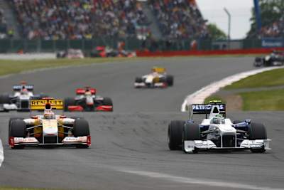 Packender Kampf mit viel Zeitverlust: Heidfeld gegen Alonso