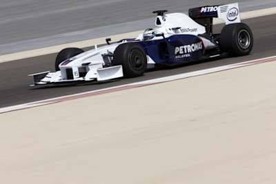 Nick Heidfeld in der Wüste Sakhir von Bahrain.