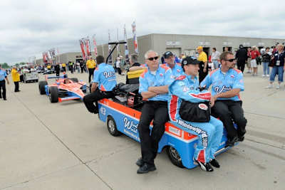 John Andretti muss noch zittern! 