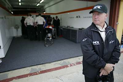 Kenny Roberts: 2010 Moto2-Bikes in der Box?