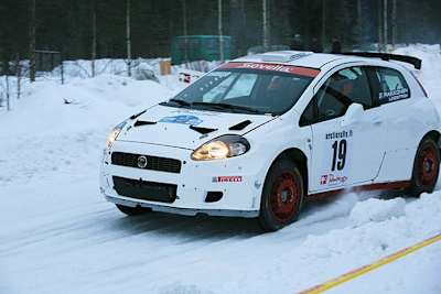 Ex- Formel 1-Champion Räikkönen auf der Rallyepiste