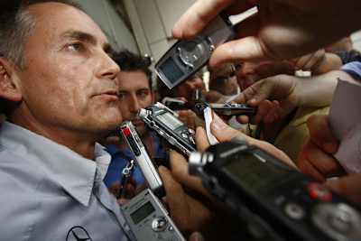 McLaren-Teamchef Martin Whitmarsh steht Red und Antwort