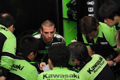 Marco Melandri testet die Kawa in Katar