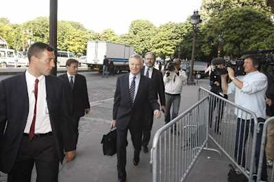 Schwerer Gang heute früh für Max Mosely