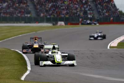 Anfangs lag Barrichello noch vor Webber. 