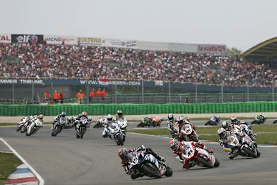 Im zweiten Lauf riss Ben Spies (19) sofort die Führung an sich