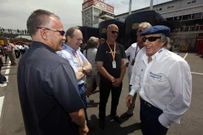 Stewart (re.) warnt Vettel vor Alleingang