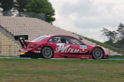 Susie Stoddart fährt in Sauerstock-Rosa