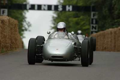 Manchmal fuhr der Chef auch selbst: Wiedeking in Goodwood 2006