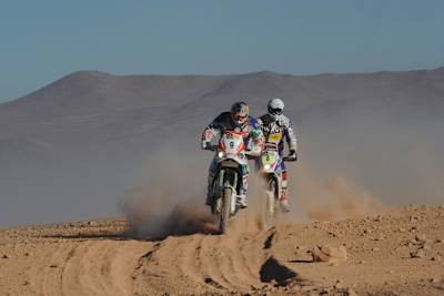 Sandhasen: Lopez (9, Aprilia), Verhoeven (BMW)