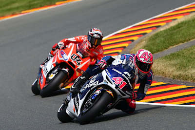 Hier hatte Espargaro noch die Nase vorn