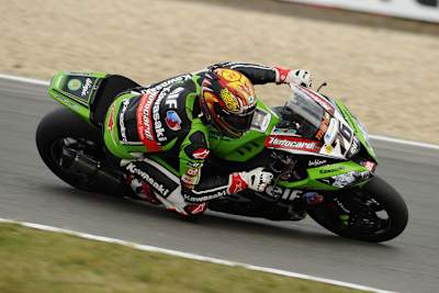 Kawasaki-Pilot Loris Baz fuhr im zweiten Training starke Rundenzeiten