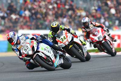 Vincent Philippe vor Toni Elias und Ayrton Badovini