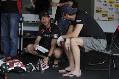 Alexander Lundh (re.) mit Max Neukirchner: derzeit nur Zuschauer