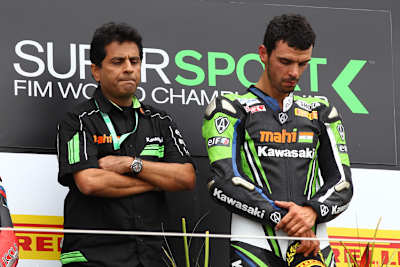 Teammanager Amit Sandill (li.) und Kenan Sofuoglu