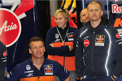 Silverstone-GP 2013: KTM-Rennchef Pit Beirer, KTM-Teamchef Aki Ajo