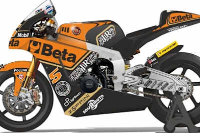 Beta wirbt prominent auf Zarcos Maschine