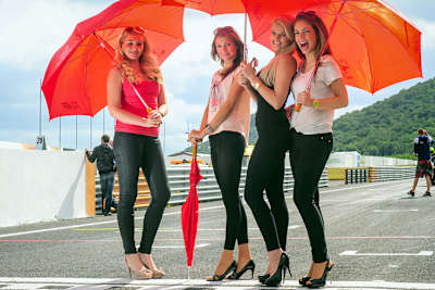 Kommen die Ladys mit nach Dijon oder zum Nürburgring?