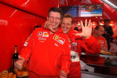2010 in Silber wiedervereint: Ross Brawn und Michael Schumacher